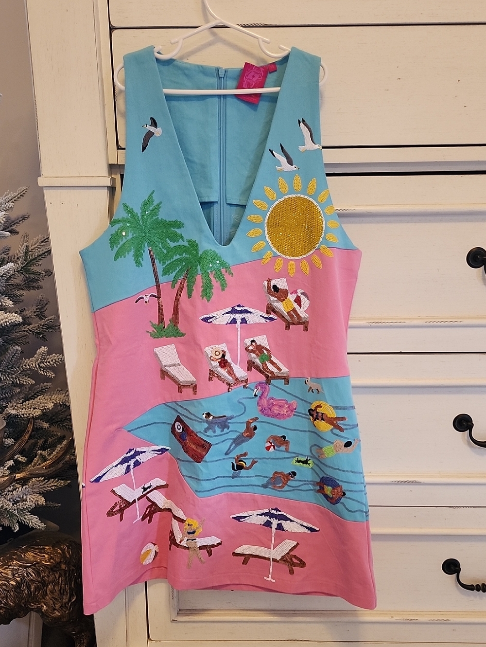 QUEEN OF SPARKLES Pink & Turquoise Pool Scene Dress